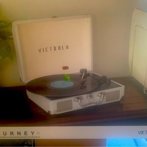 The Journey record player by Victrola